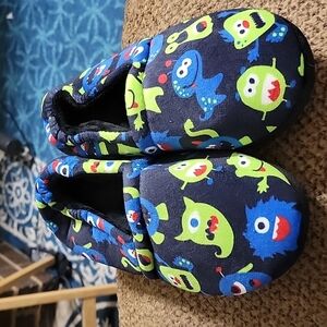 New Slippers for Boys Size 12